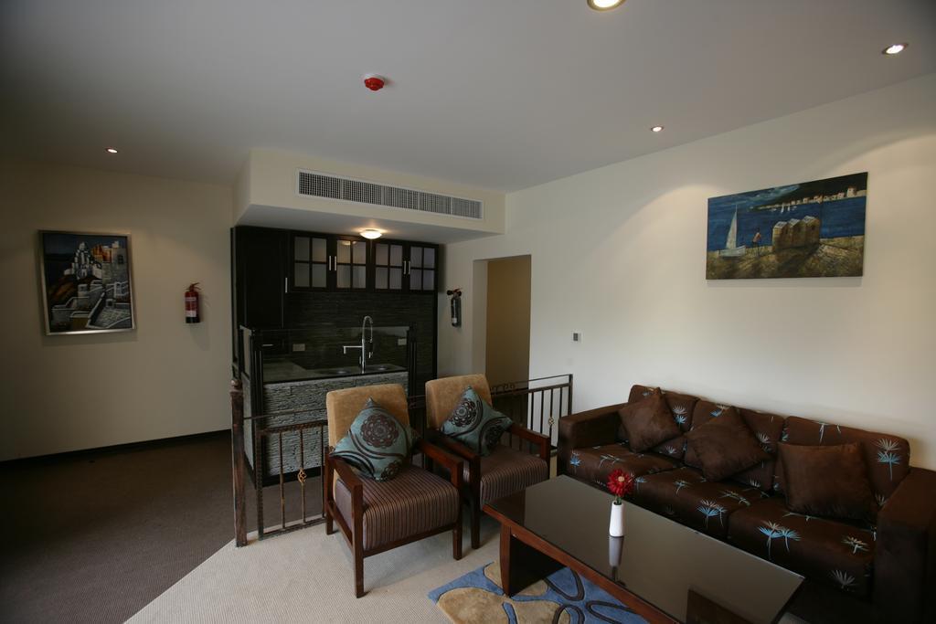 Resort Emirates Park 3*